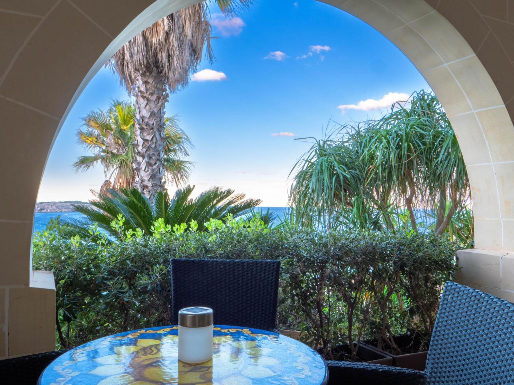 Villa Palma - Sunset Sea Views With Pool, Jacuzzi, Sauna And Games Room Mellieha Exterior foto
